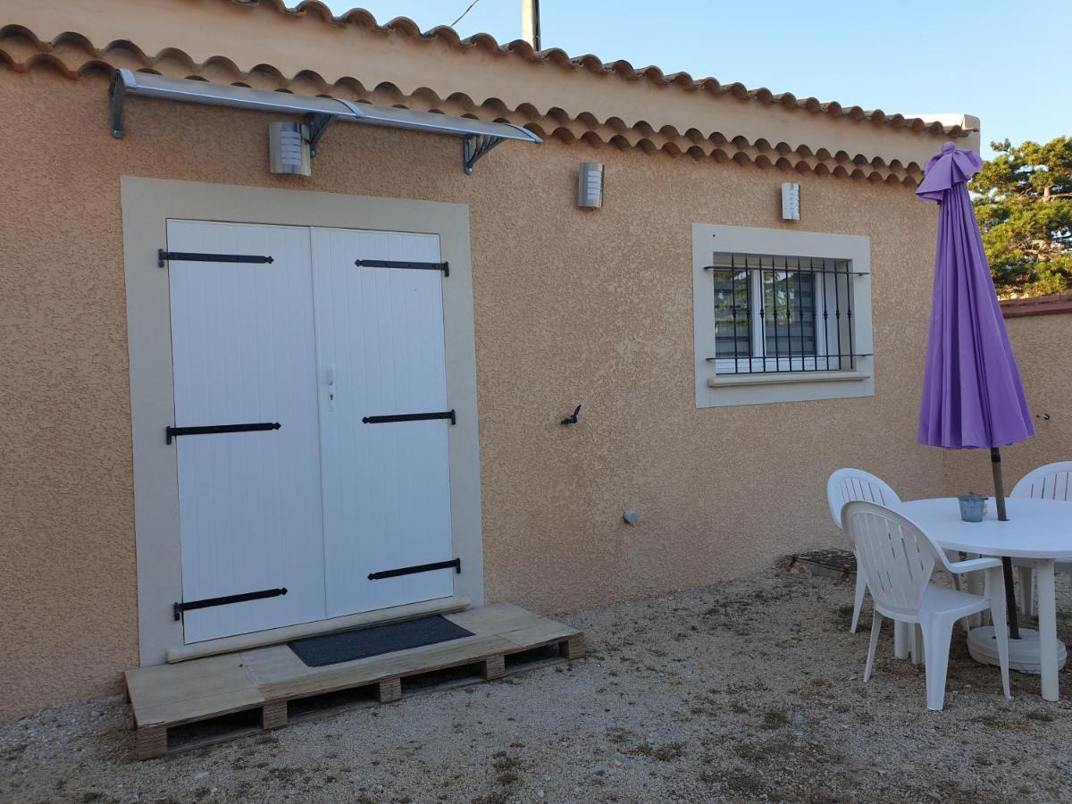 Petite maison meublée entre Avignon et Carpentras Morieres-les-Avignon Exterior foto