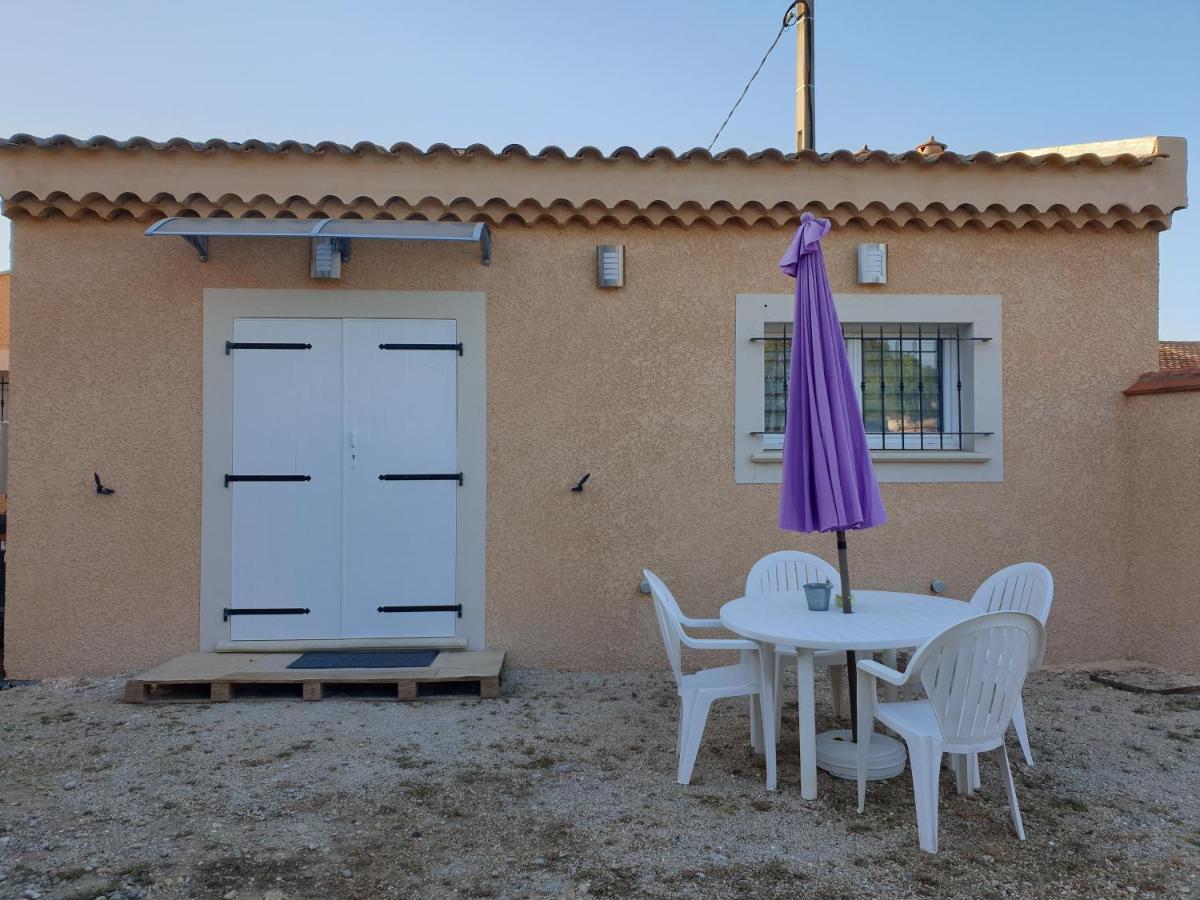 Petite maison meublée entre Avignon et Carpentras Morieres-les-Avignon Exterior foto